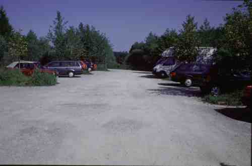 Pendlerparkplatz an der Autobahn