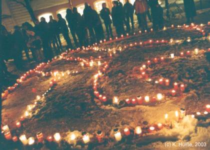 Friedenstaube auf dem Marienplatz am 7. Februar 2003